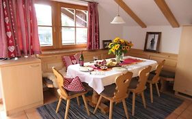 Schöne Dachgeschosswohnung